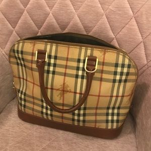 Vintage Burberry Shoulder Bag